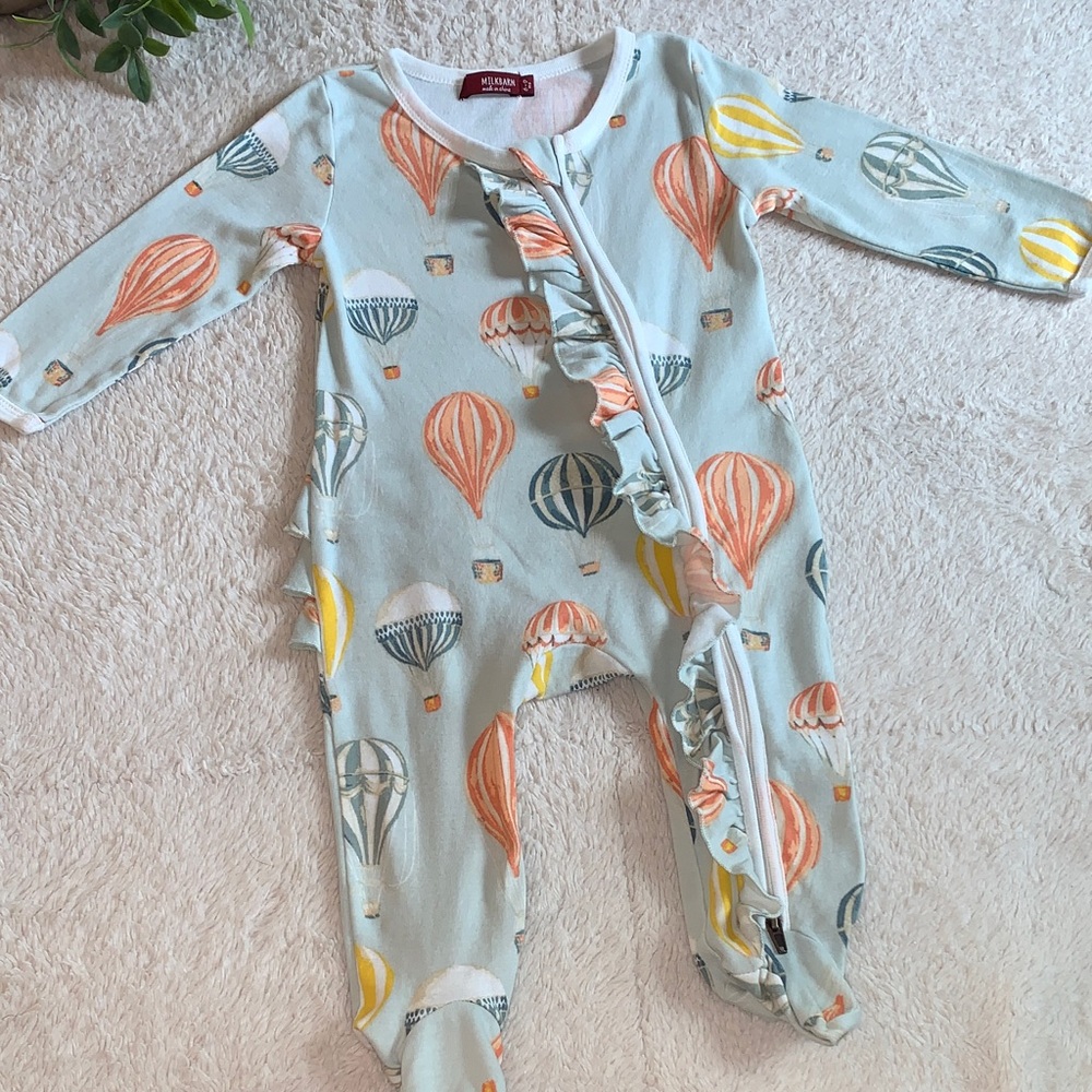 Milkbarn Green and Orange Hot Air Balloon Footie 6-9M EUC